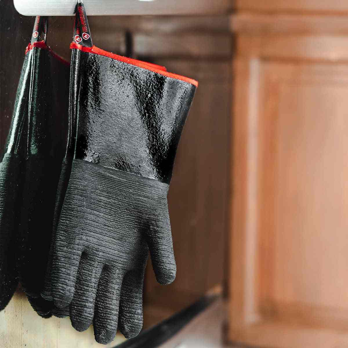 https://www.grillarmorgloves.com/cdn/shop/products/N4A0456-compressed.jpg?v=1694196758alt=